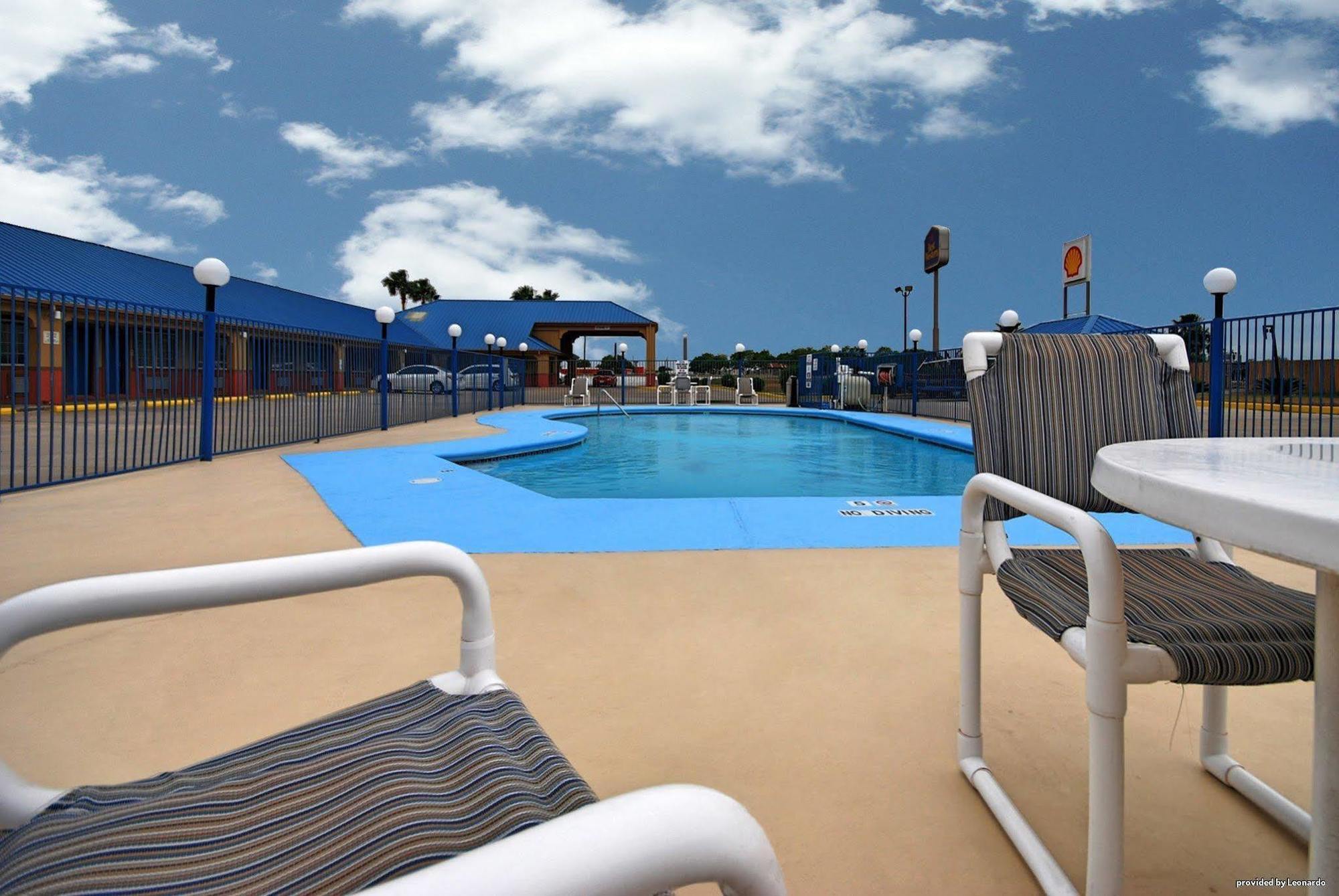 Americas Best Value Inn Sinton Exteriér fotografie